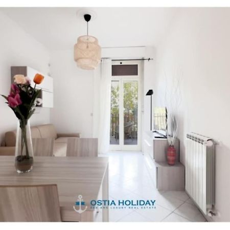 Ostia Holiday La Bonaccia Екстер'єр фото