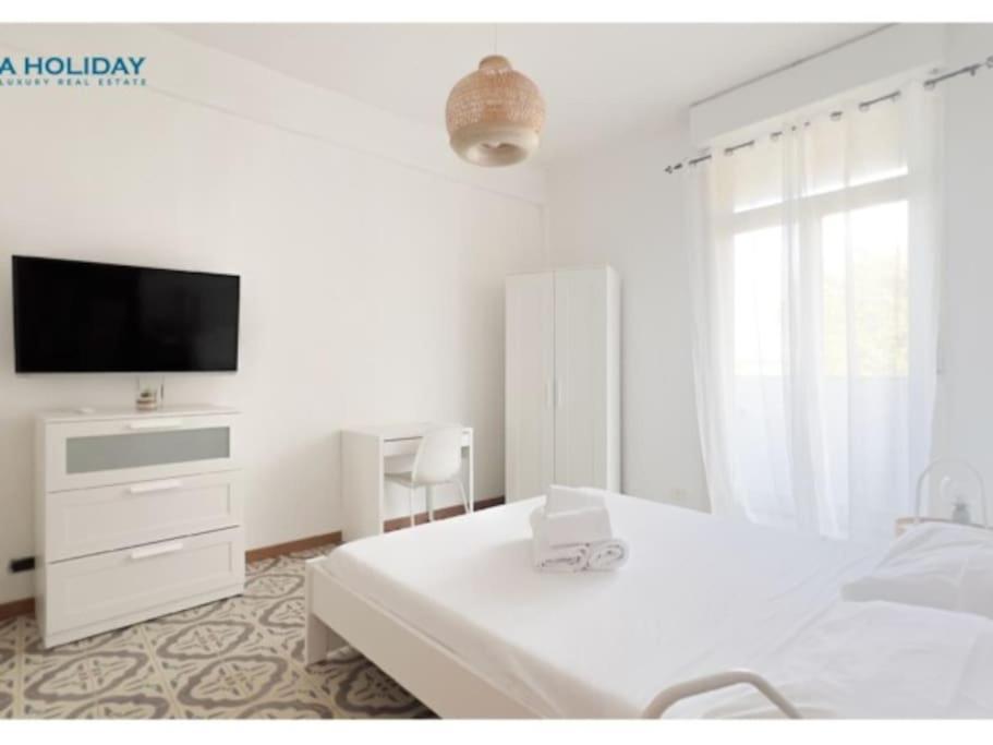Ostia Holiday La Bonaccia Екстер'єр фото