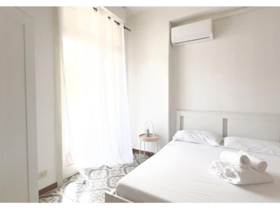 Ostia Holiday La Bonaccia Екстер'єр фото